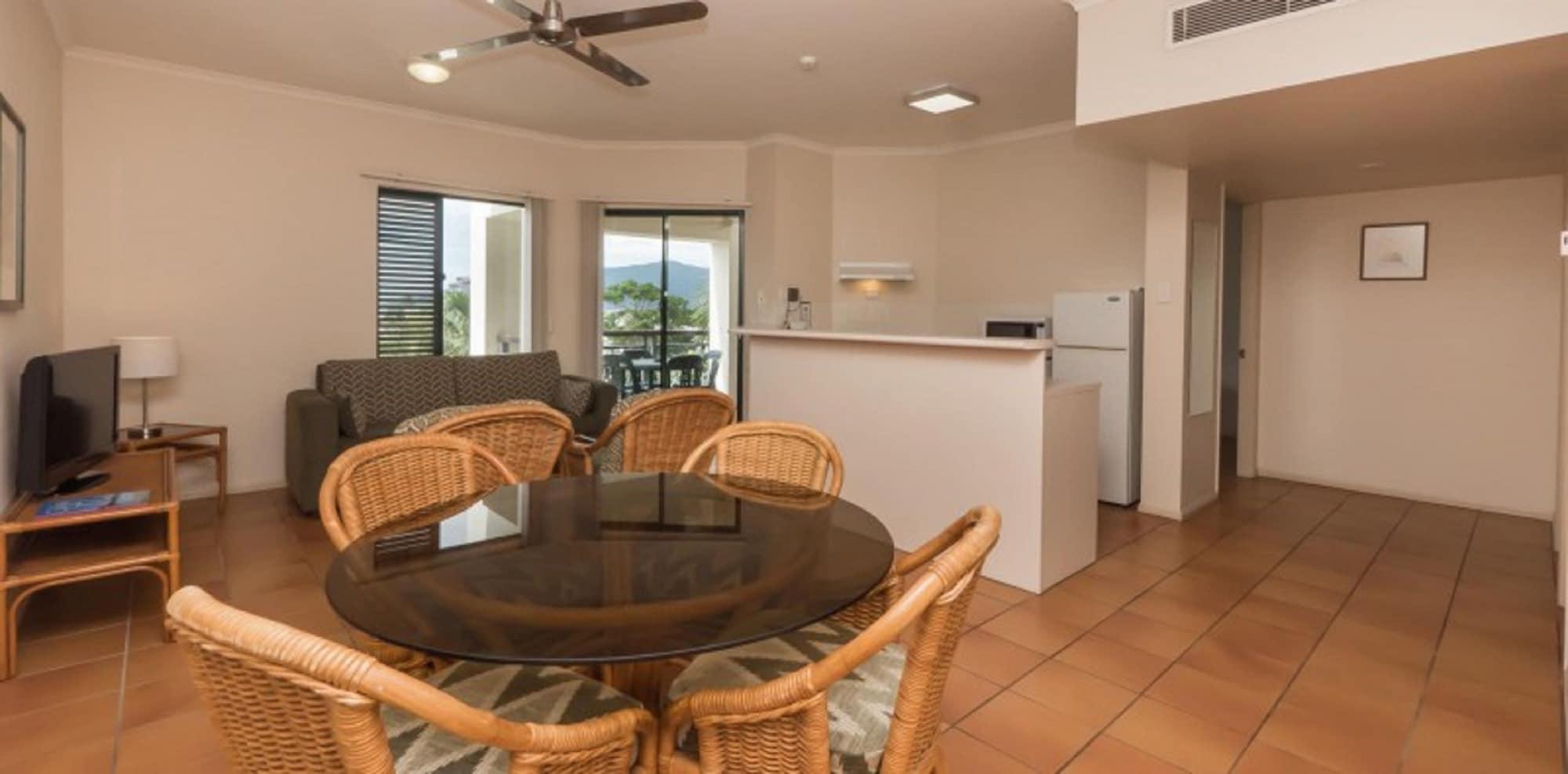 Tropic Towers Apartments Cairns Exterior foto