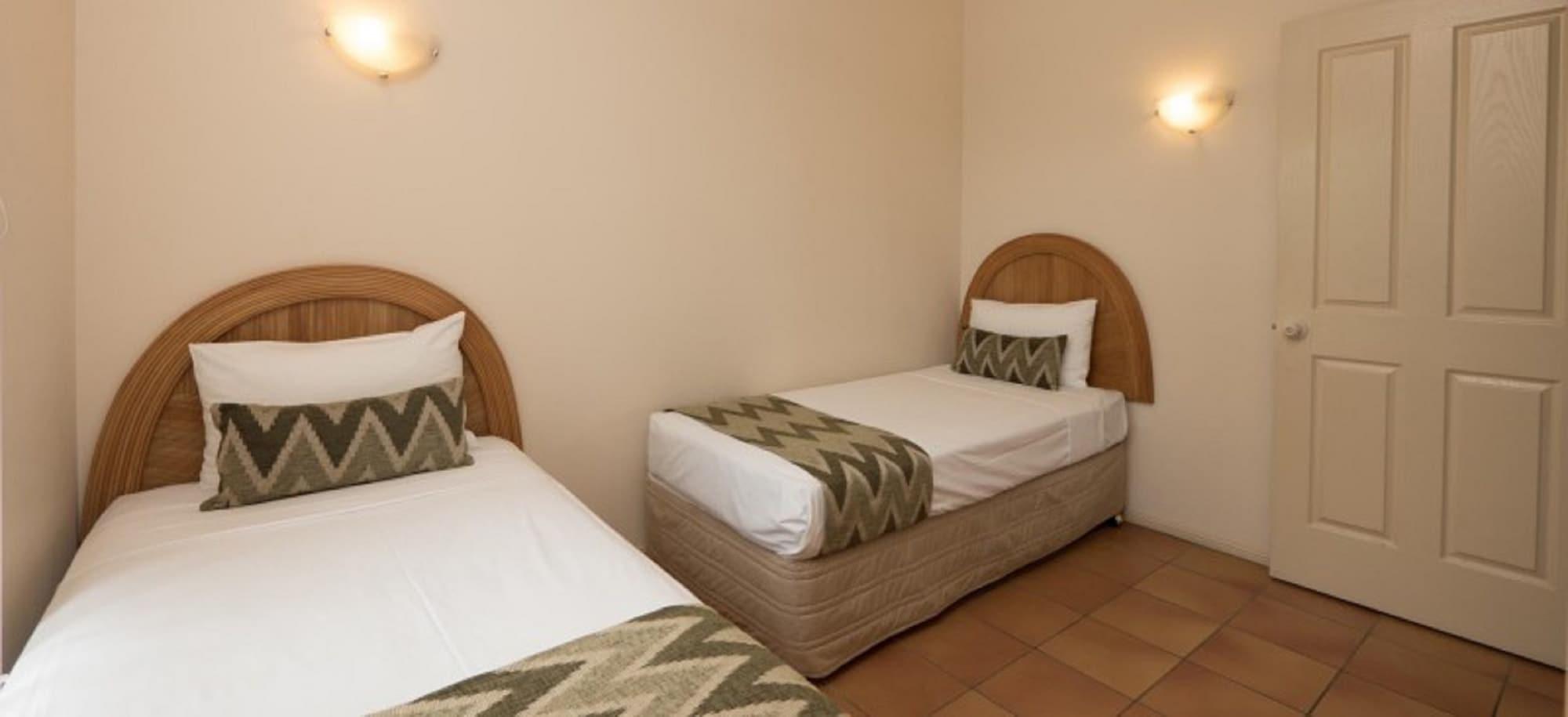 Tropic Towers Apartments Cairns Exterior foto