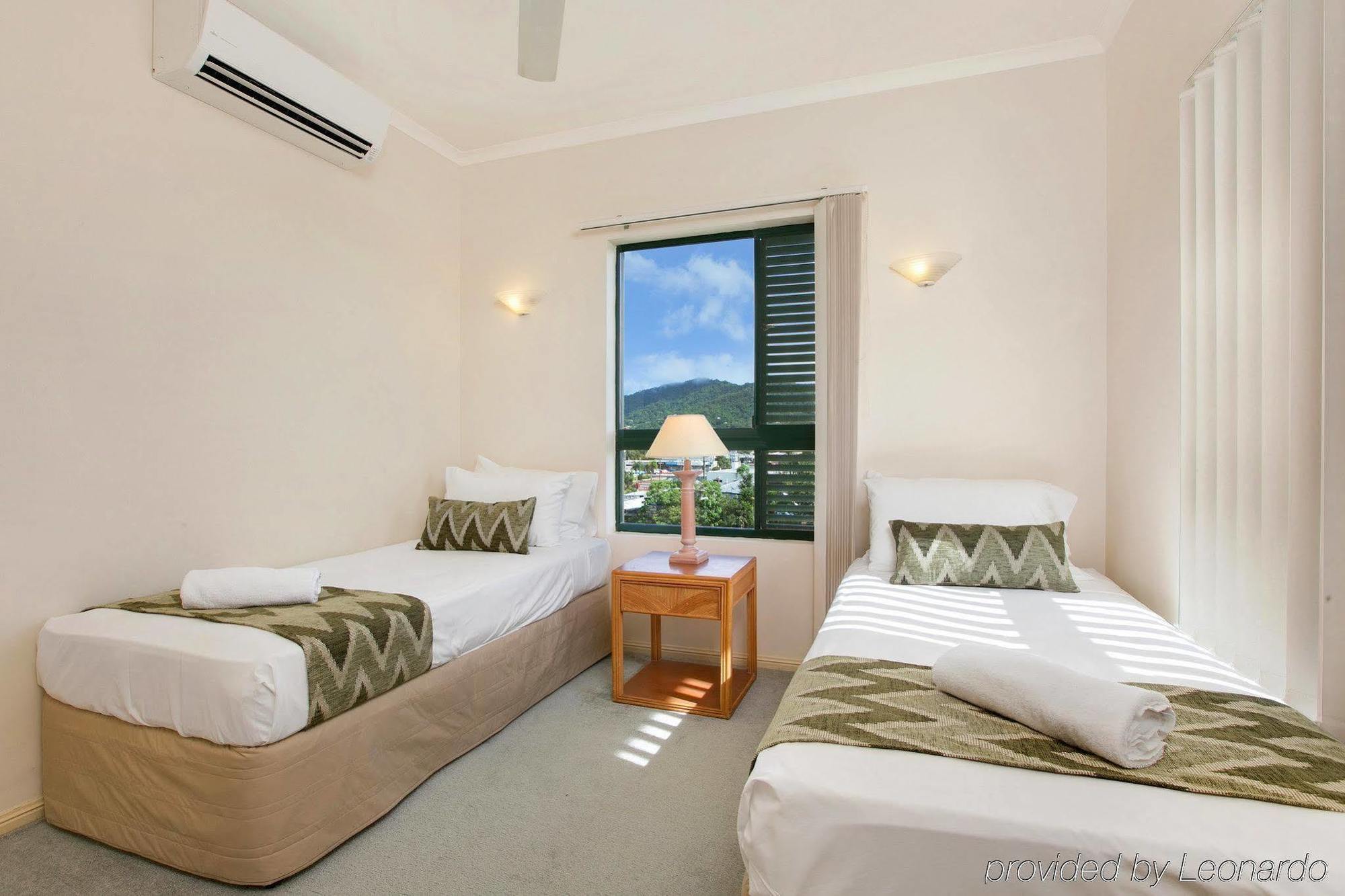 Tropic Towers Apartments Cairns Exterior foto
